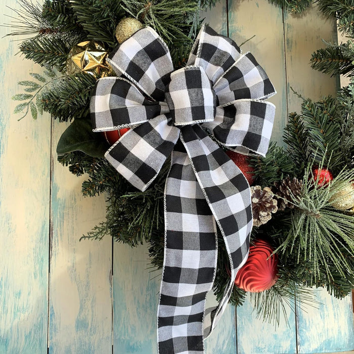 black-white-buffalo-plaid-wreath-bow