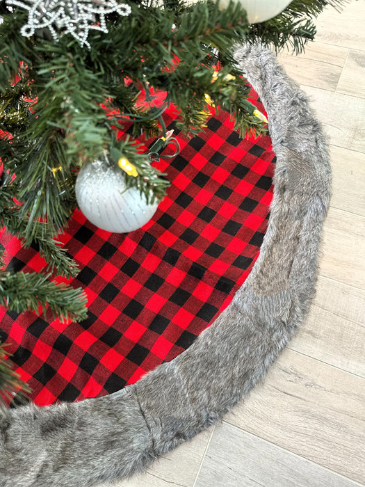 Buffalo Plaid Christmas Tree Skirt - Large 48" Diameter, Red and Black Checks