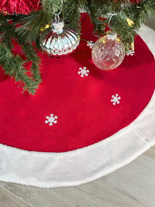 White Snowflakes Christmas Tree Skirt - Large 48" Diameter