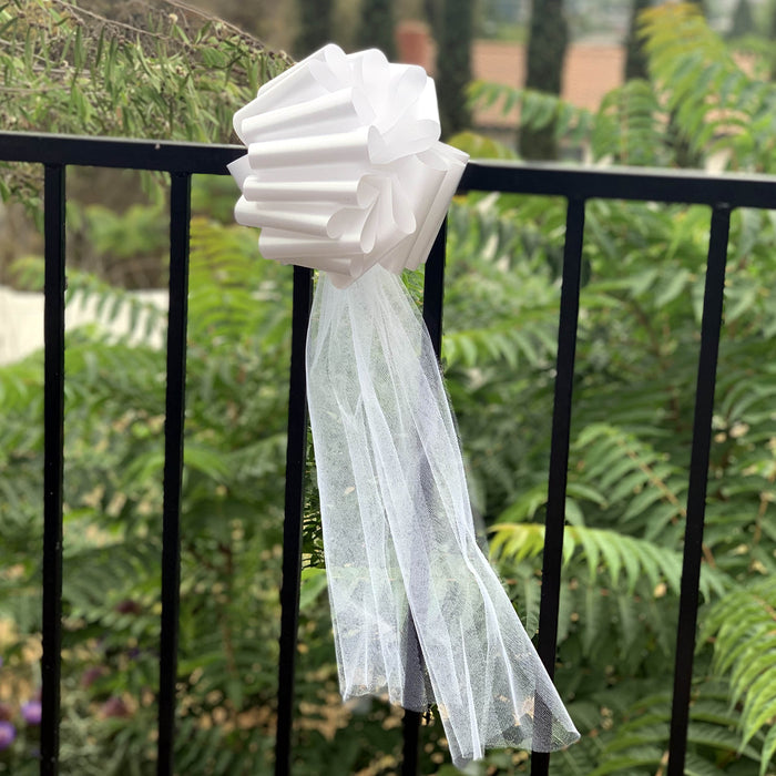 white-wedding-bows-with-tulle-tails