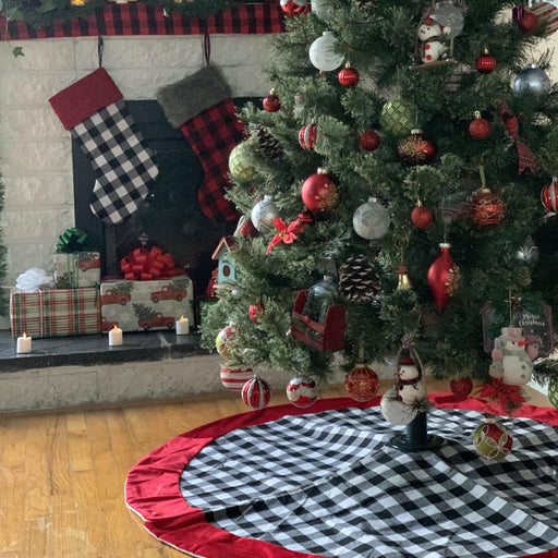 white-black-buffalo-plaid-christmas-tree-skirt