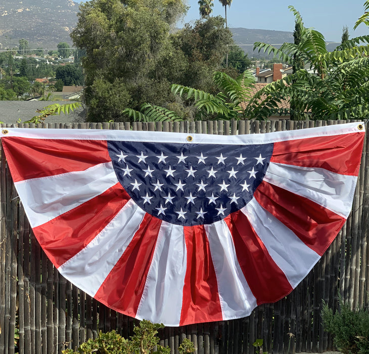 red-rays-patriotic-bunting-flag