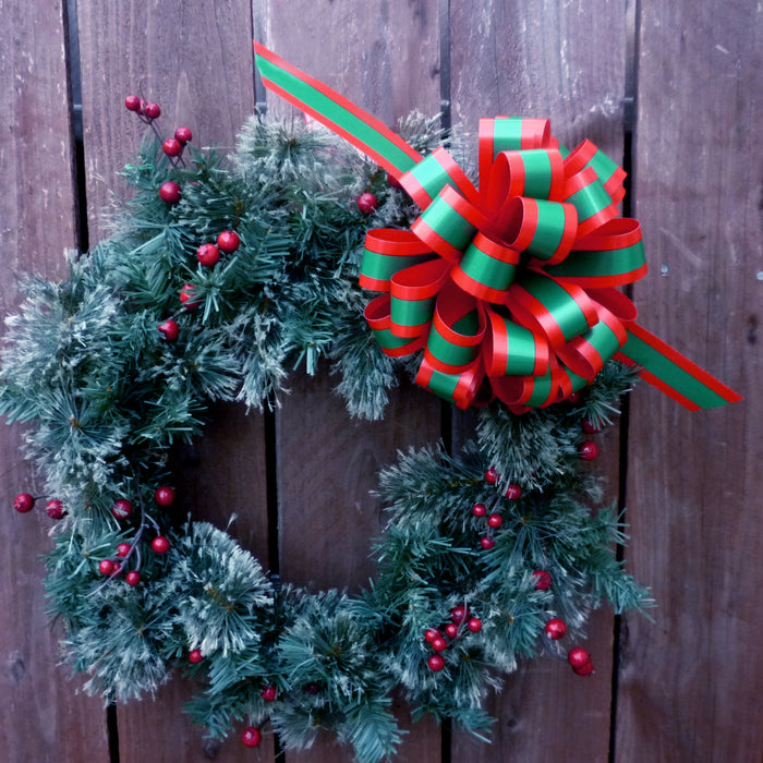 green-striped-red-pull-bows